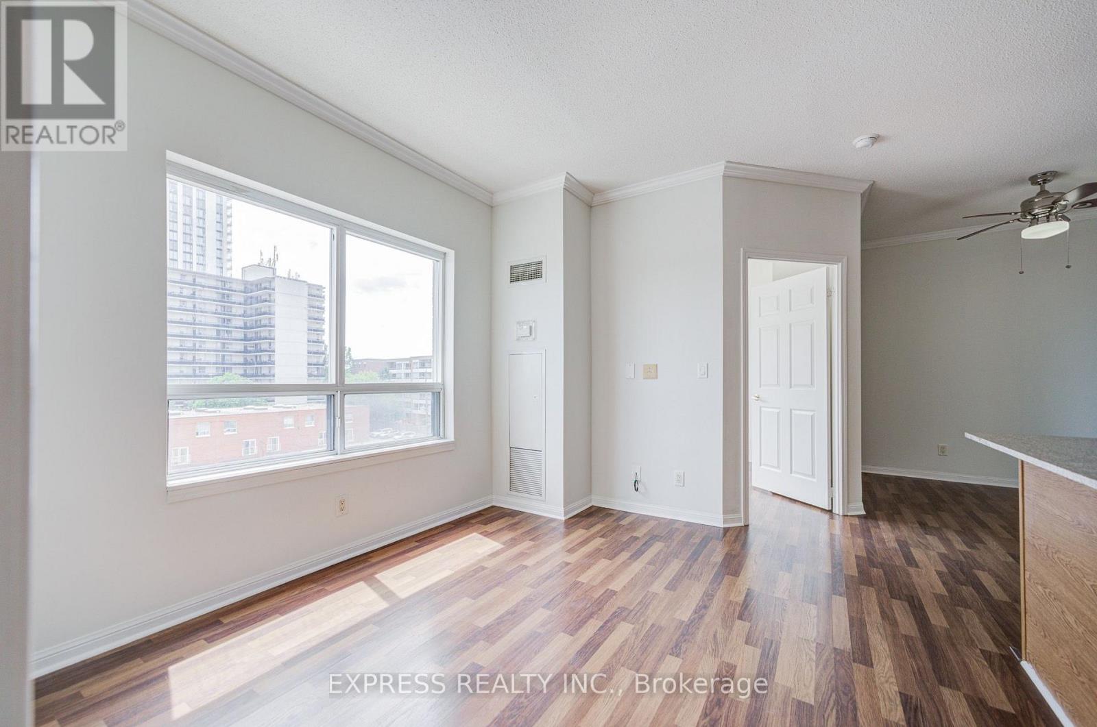 #PH01 5940 YONGE STREET - 25