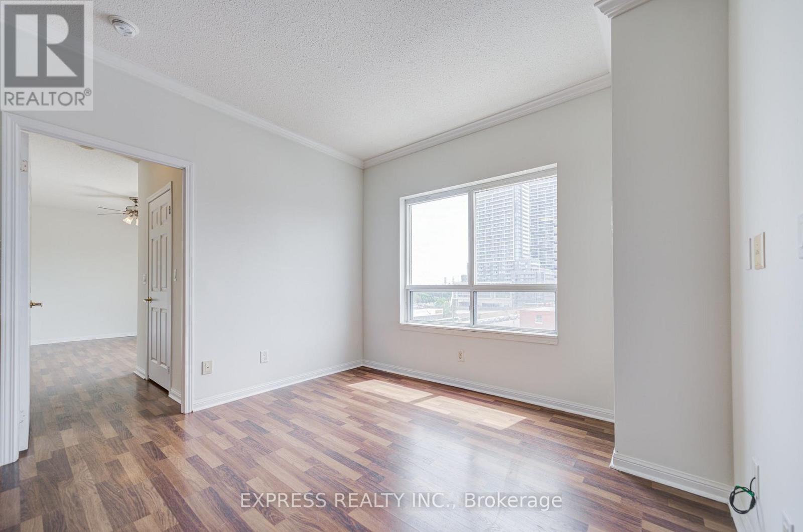 #PH01 5940 YONGE STREET - 27