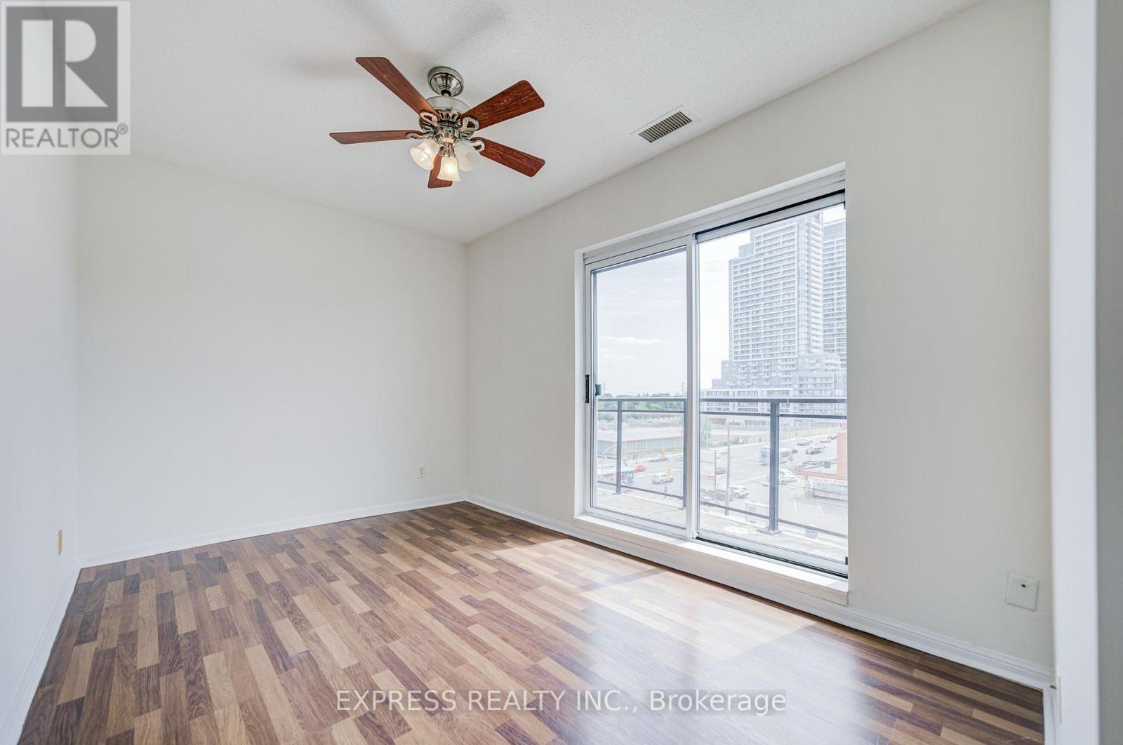 #PH01 5940 YONGE STREET - 31