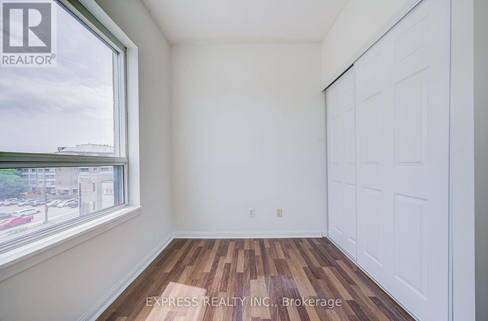 #PH01 5940 YONGE STREET - 38