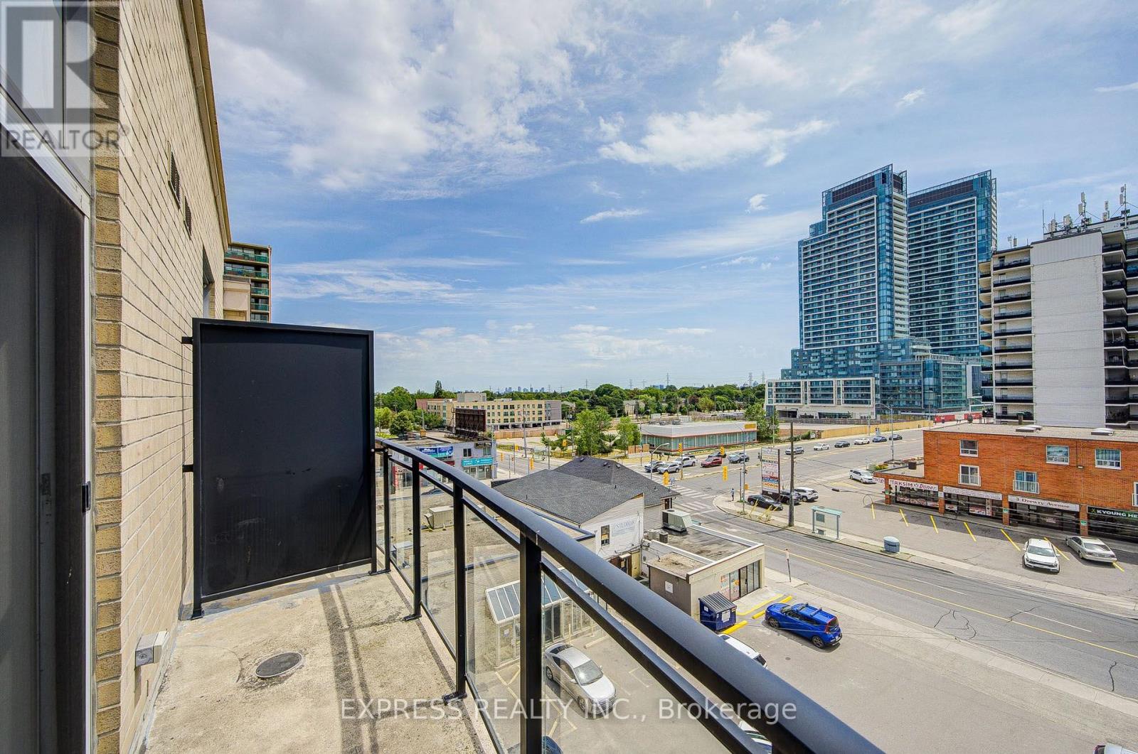 #PH01 5940 YONGE STREET - 46