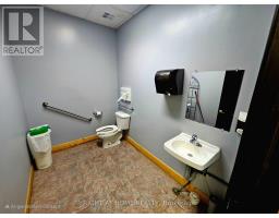 5 - 3220 Dufferin Street, Toronto, ON M6A2T3 Photo 9