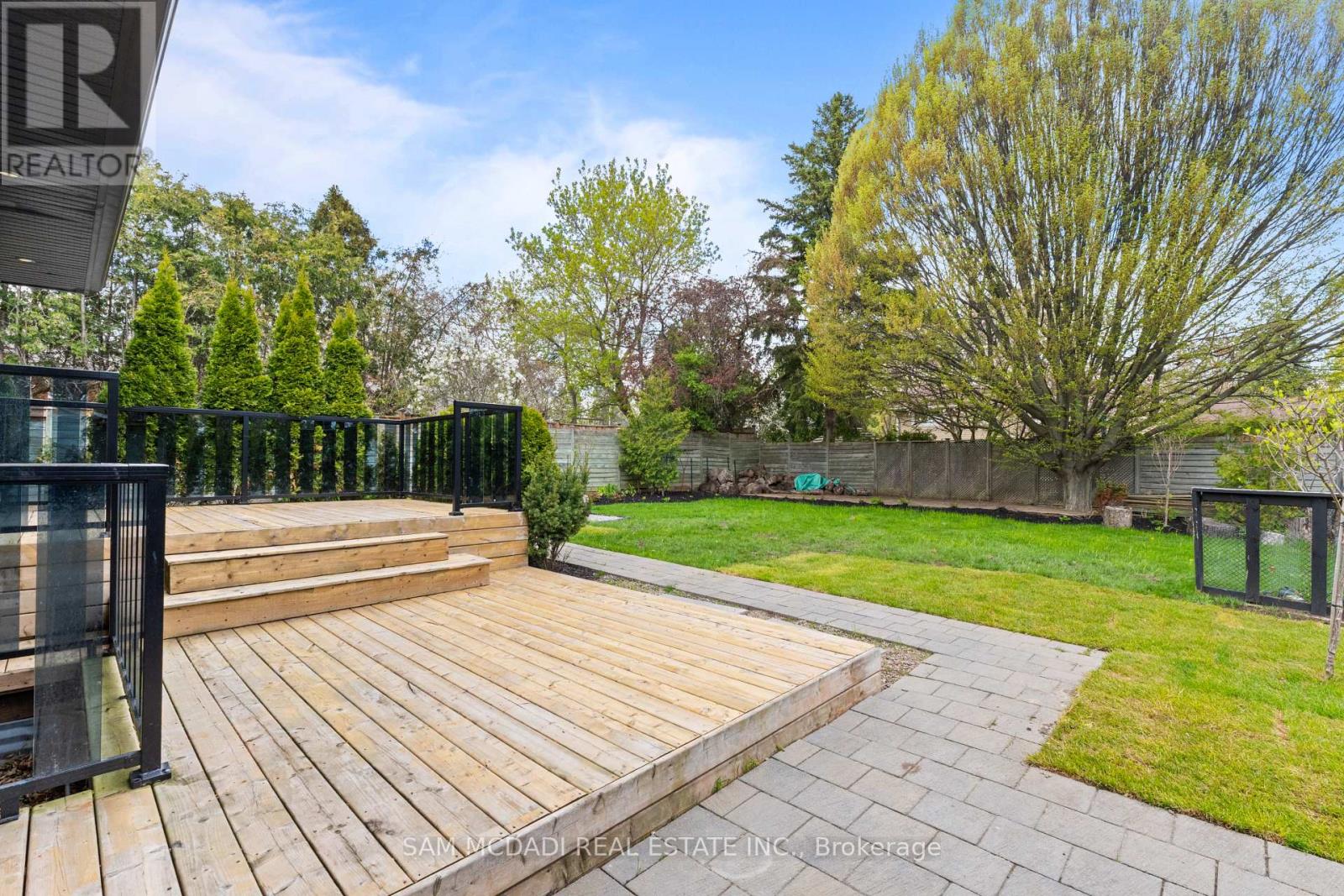 927 INGERSOLL COURT - 20
