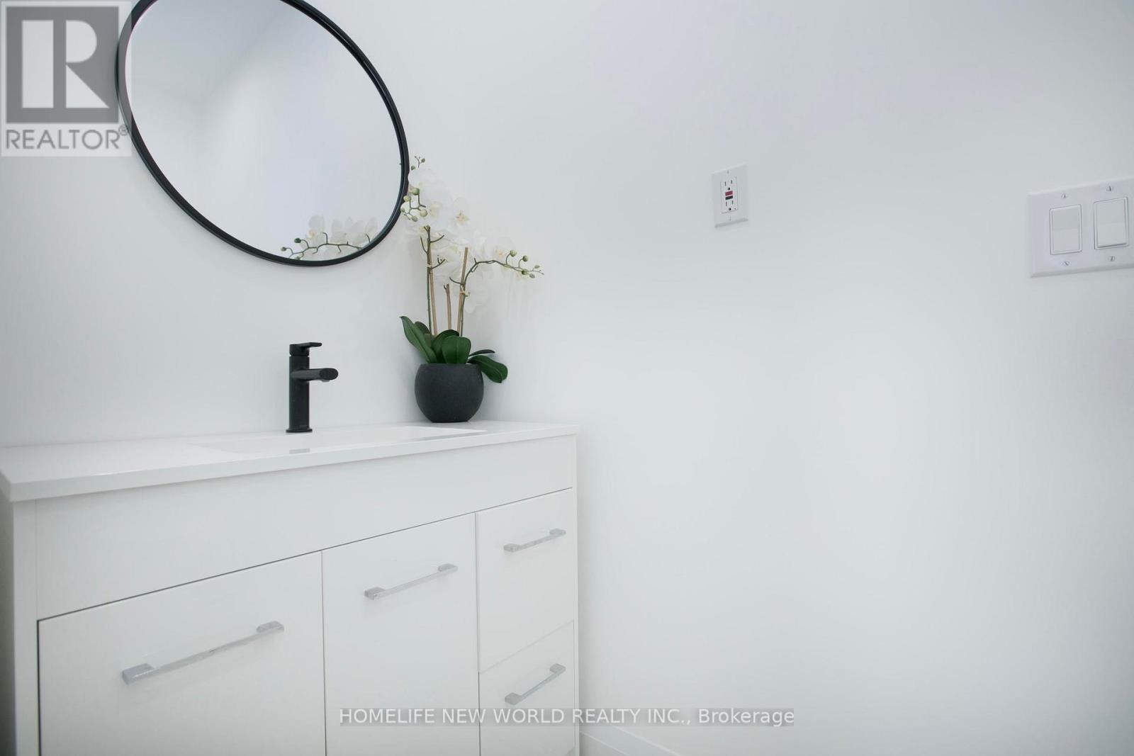 62 SIMCOE ROAD - 7