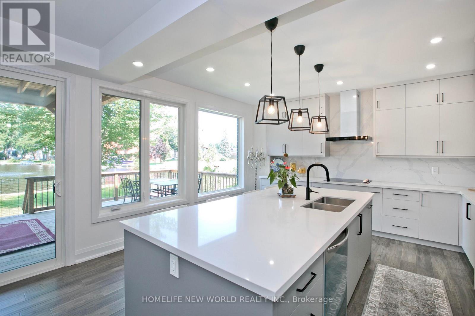 62 SIMCOE ROAD - 8