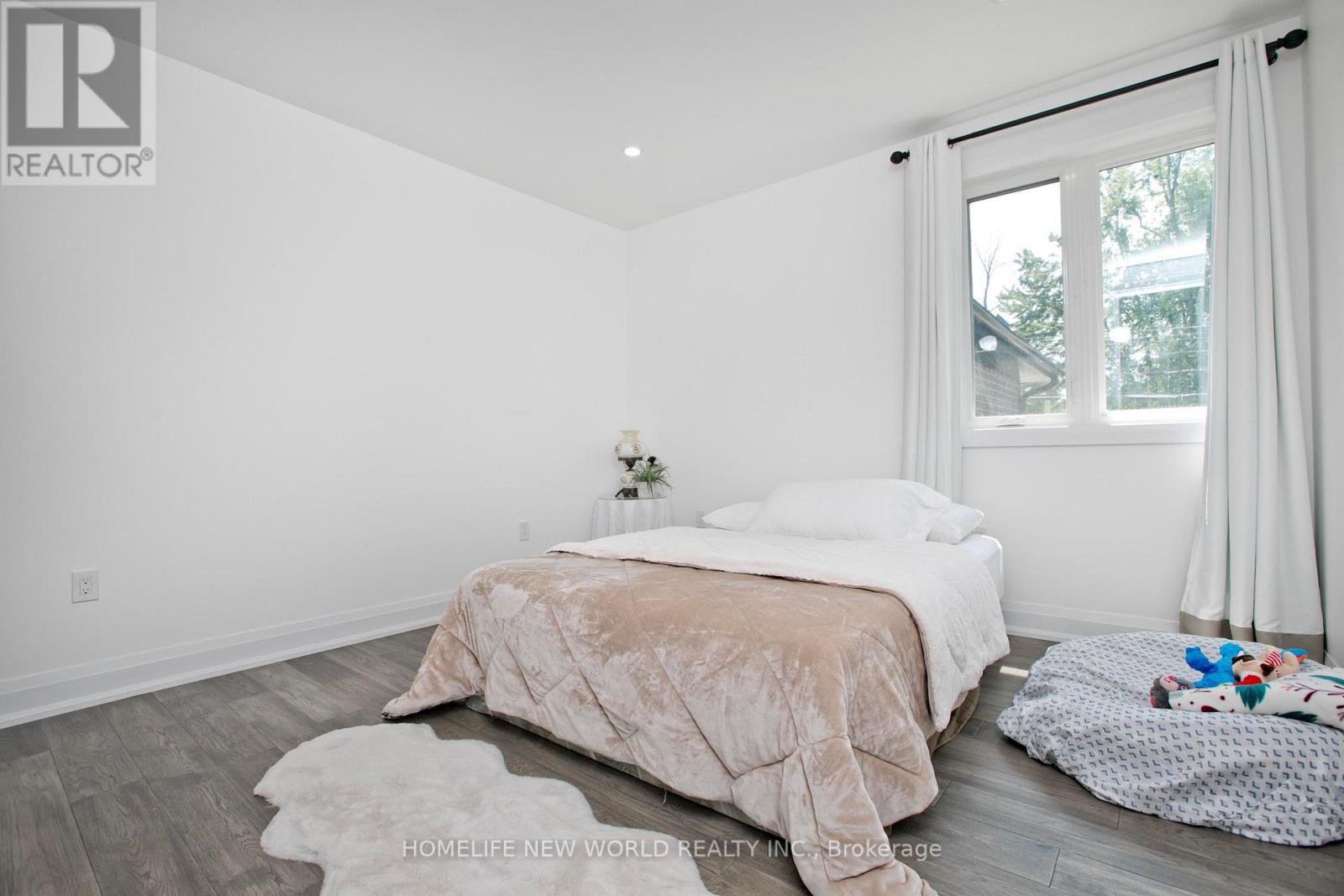 62 SIMCOE ROAD - 18