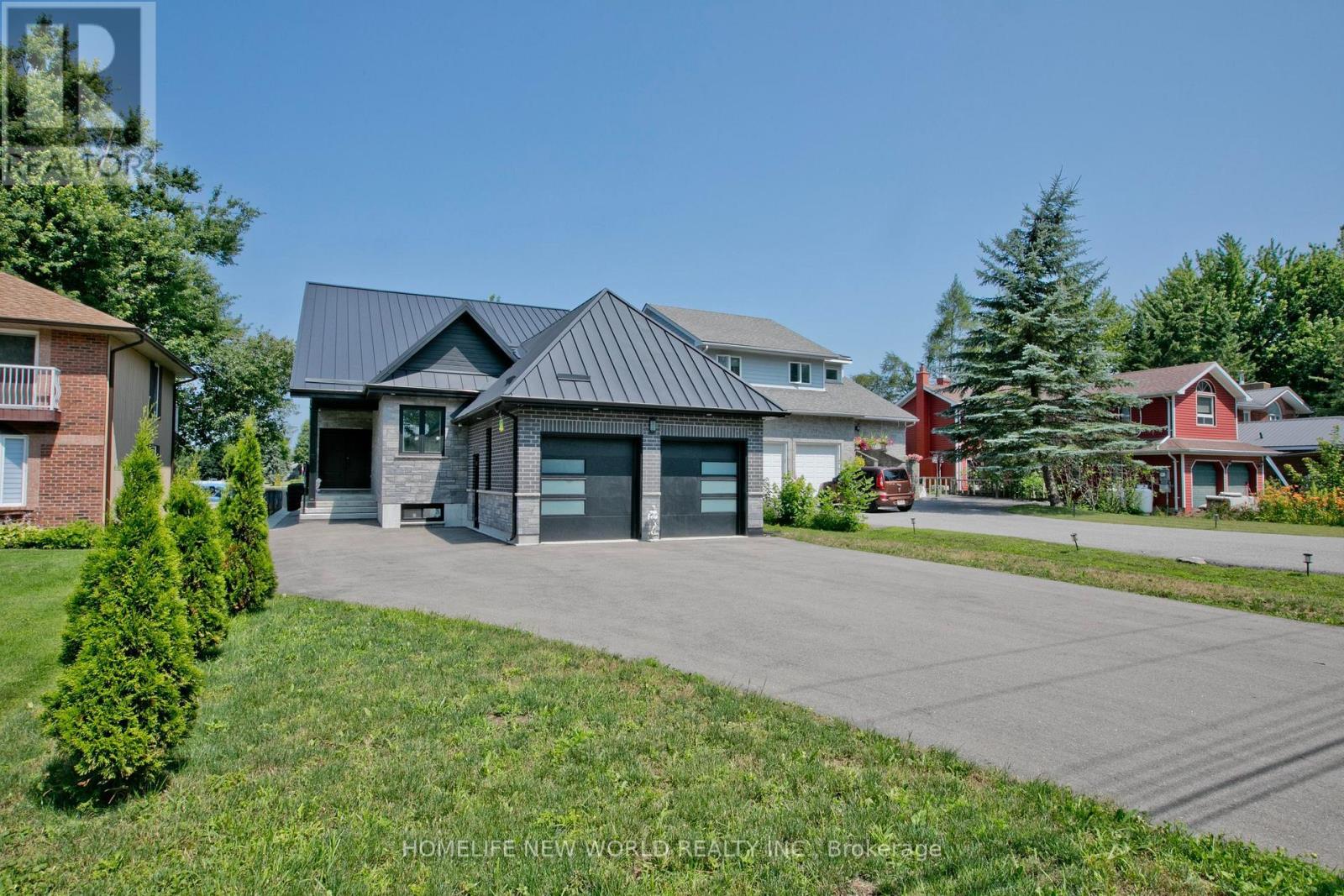62 SIMCOE ROAD - 11