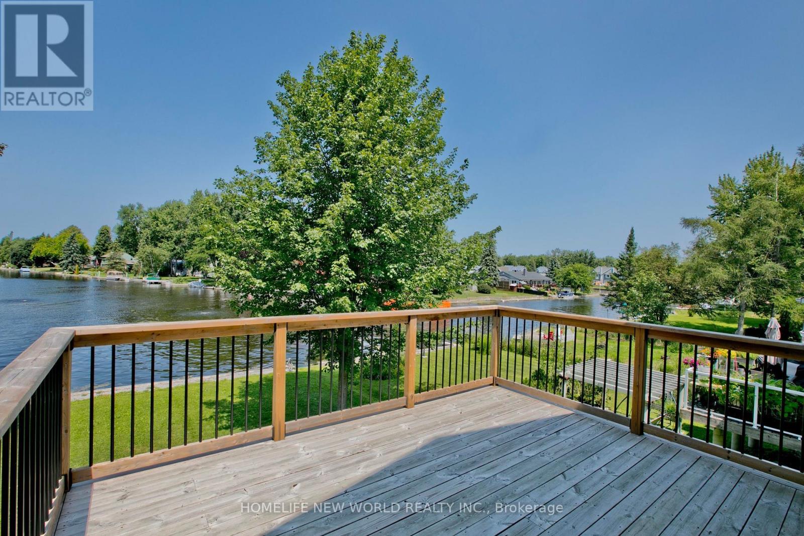 62 SIMCOE ROAD - 32