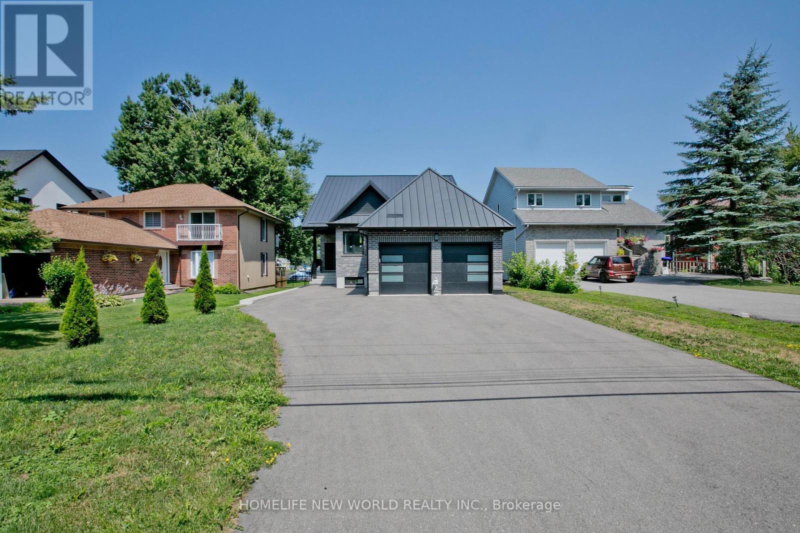 62 SIMCOE ROAD - 5