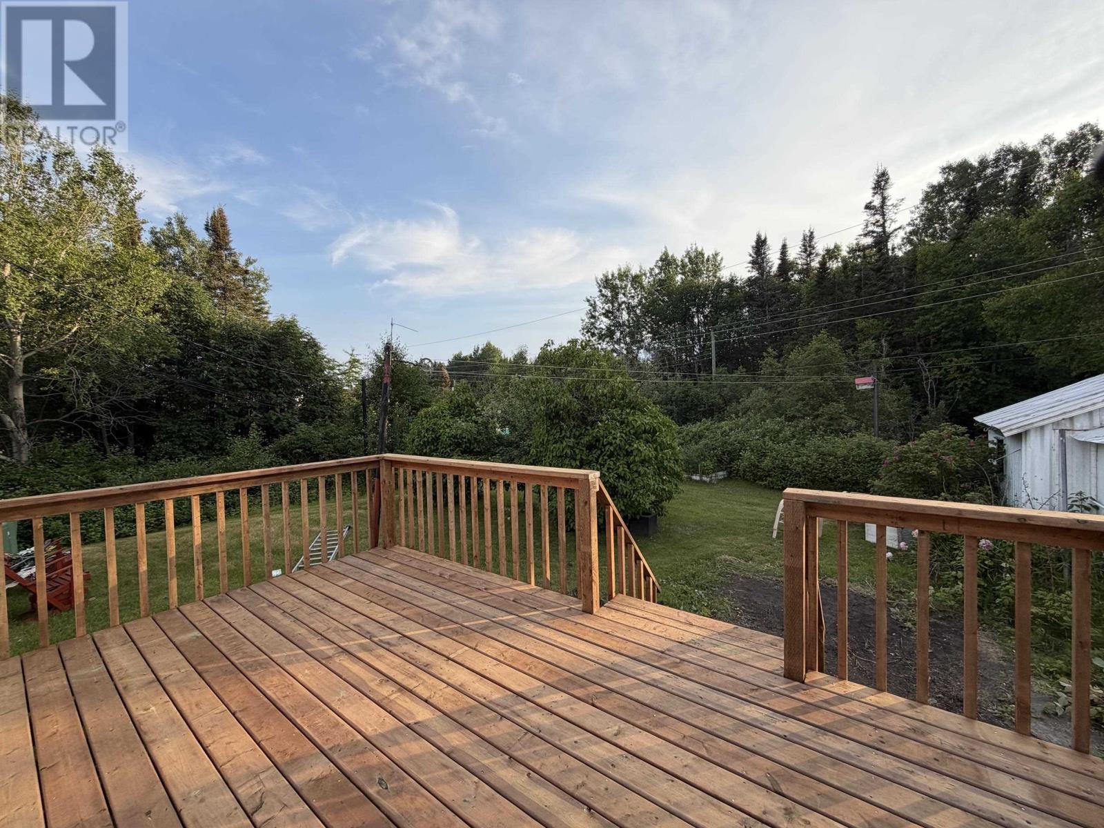 4 East Grove CRES - Image 37