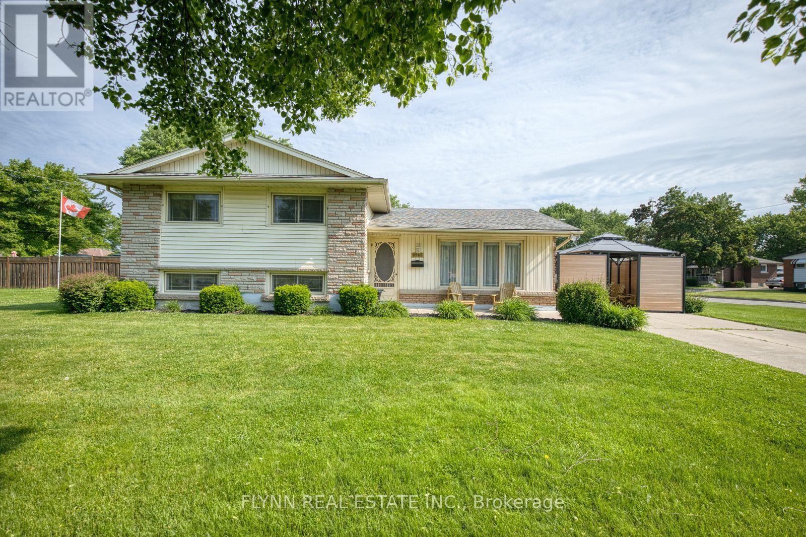8968 BANTING AVENUE - 1