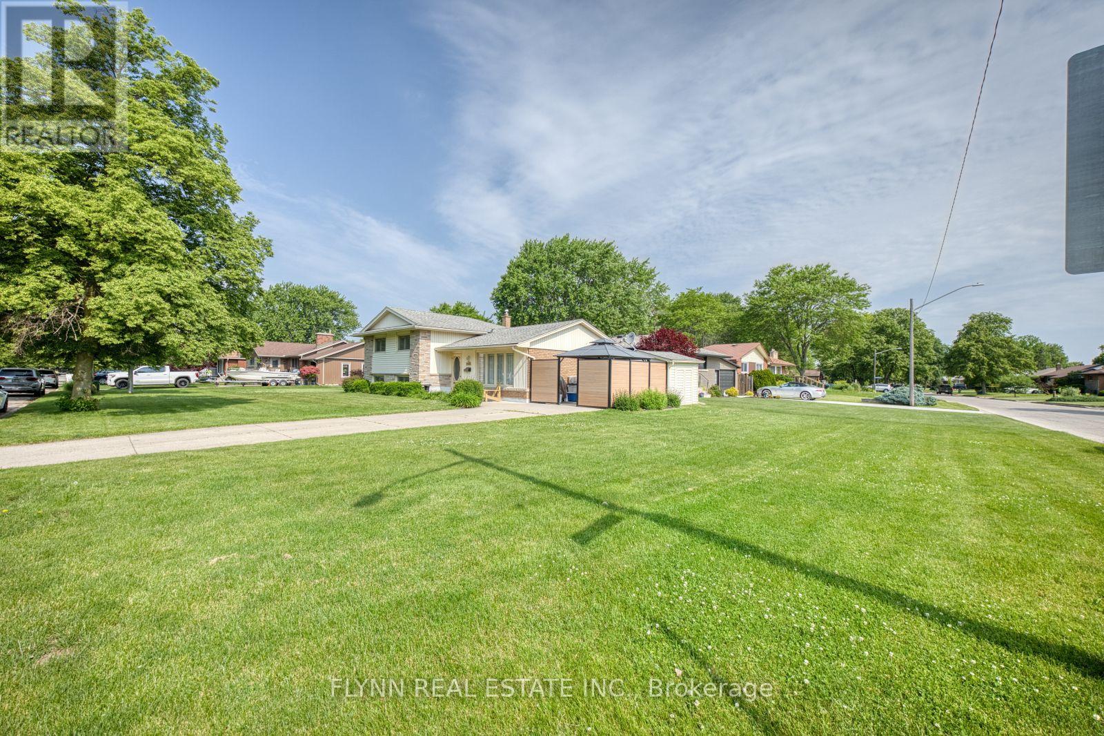 8968 BANTING AVENUE - 28