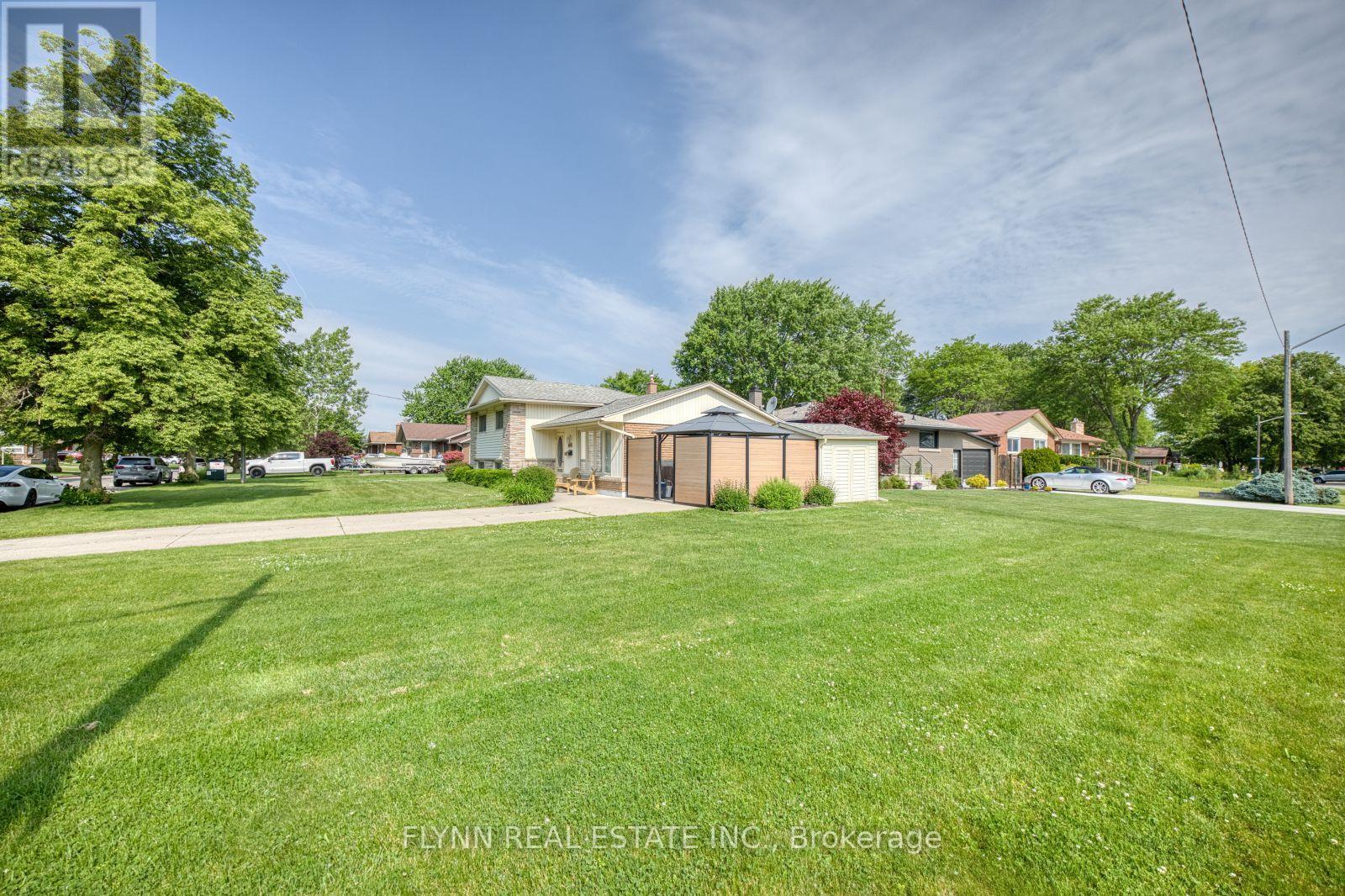 8968 BANTING AVENUE - 29