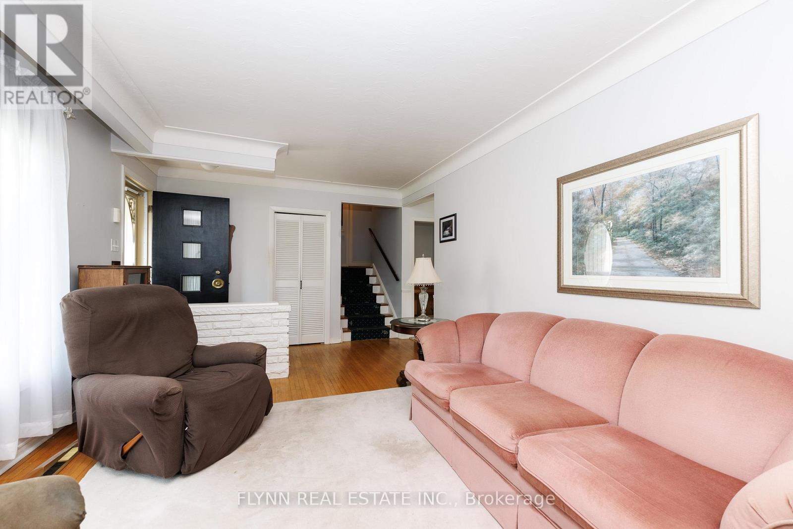 8968 BANTING AVENUE - 7