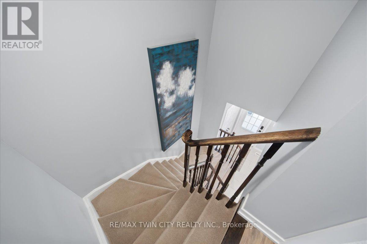 115 ENGLISH LANE - 30