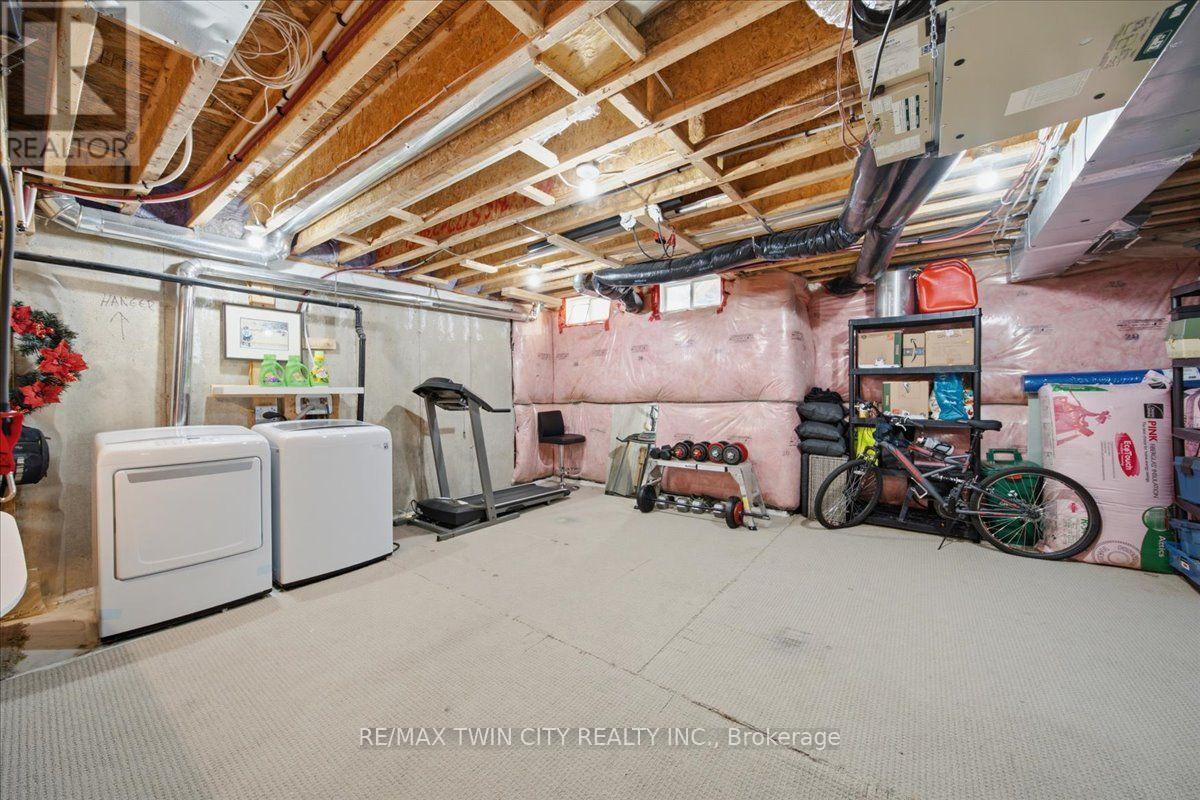 115 ENGLISH LANE - 32