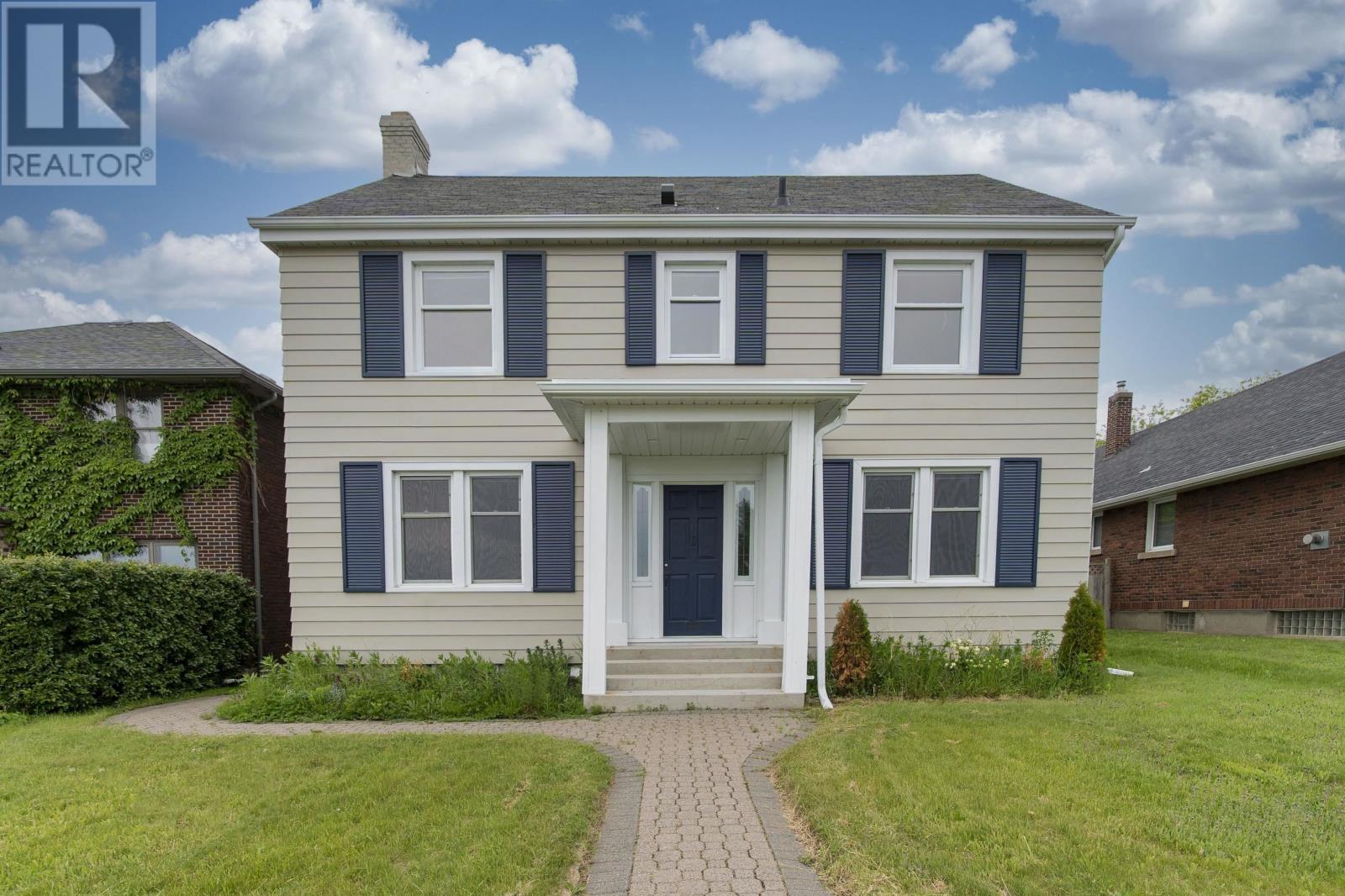 120 High ST