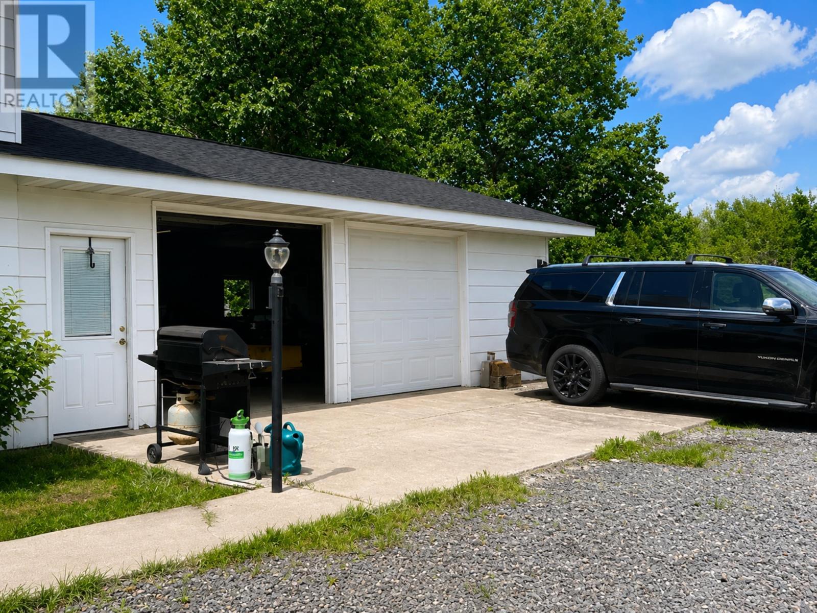 7431 Hwy 621 - 41