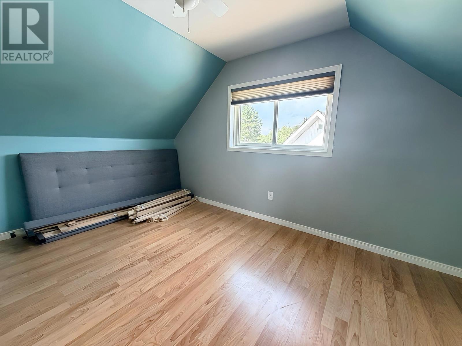 312 Ball Park CRES - 17