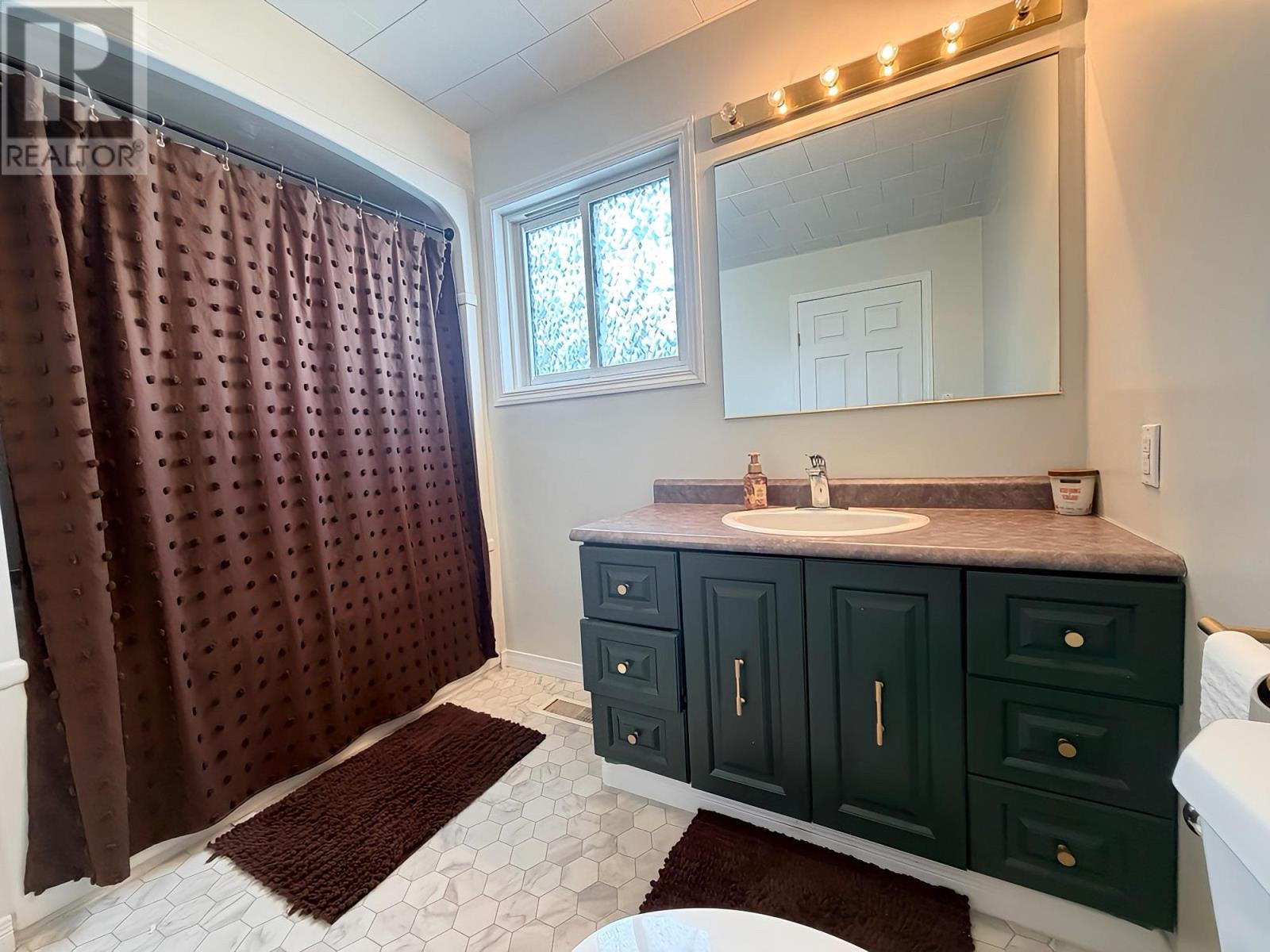 312 Ball Park CRES - 13
