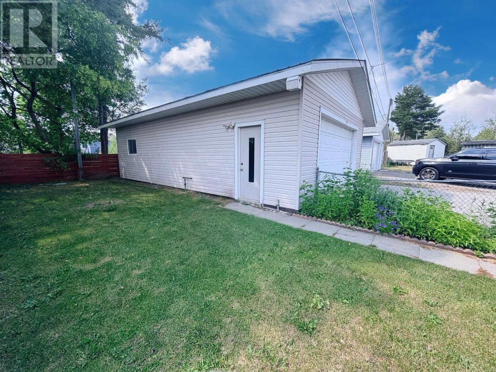 312 Ball Park CRES - 2