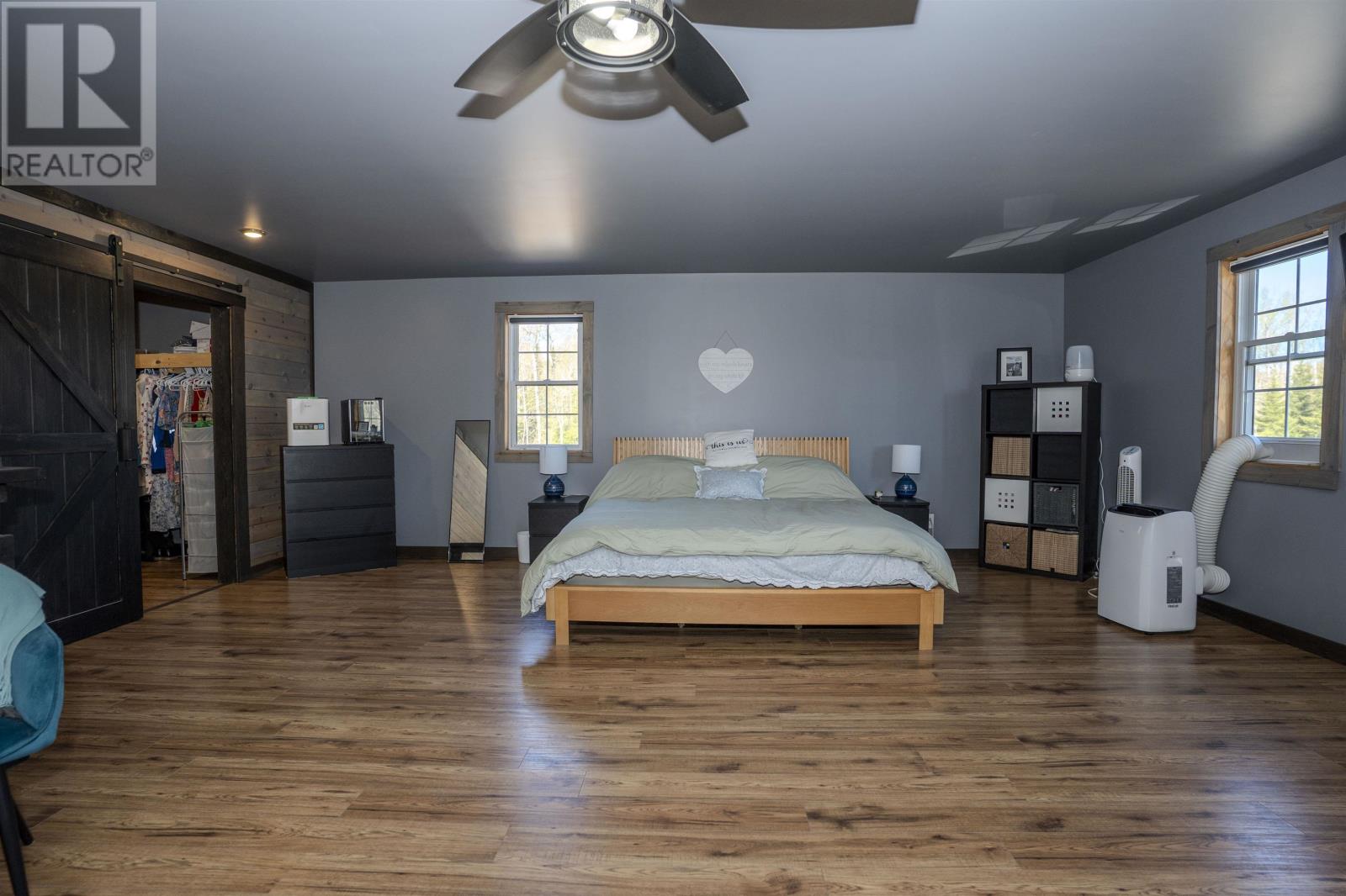 1035 Peterson RD - 18