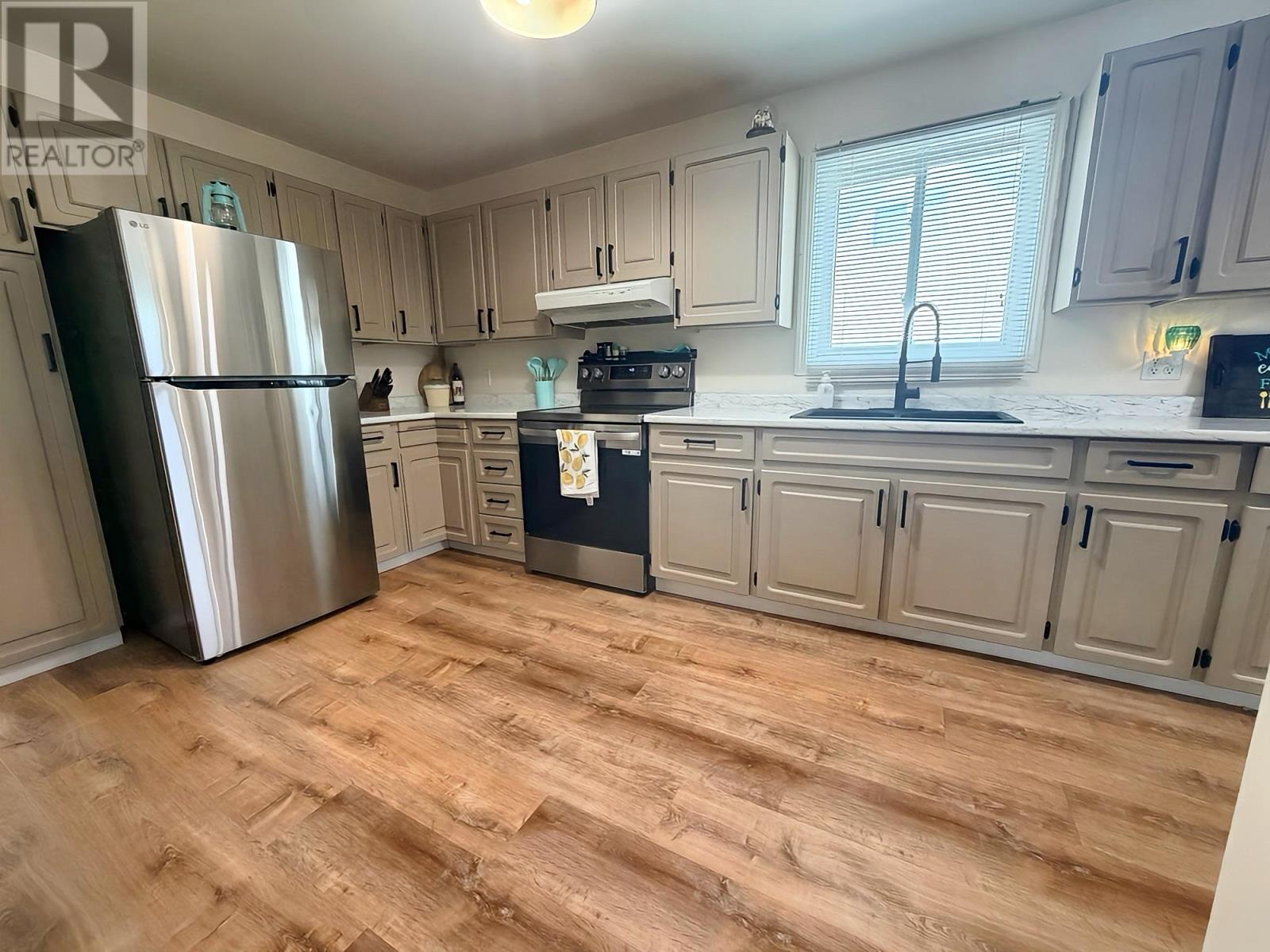 312 Ball Park CRES - 7