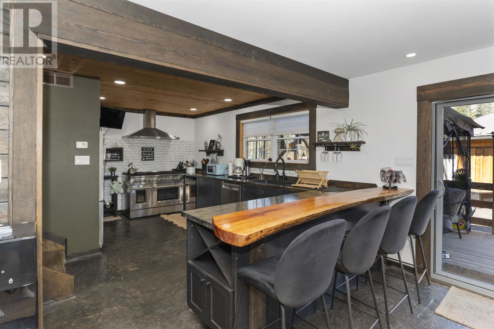 1035 Peterson RD - 11