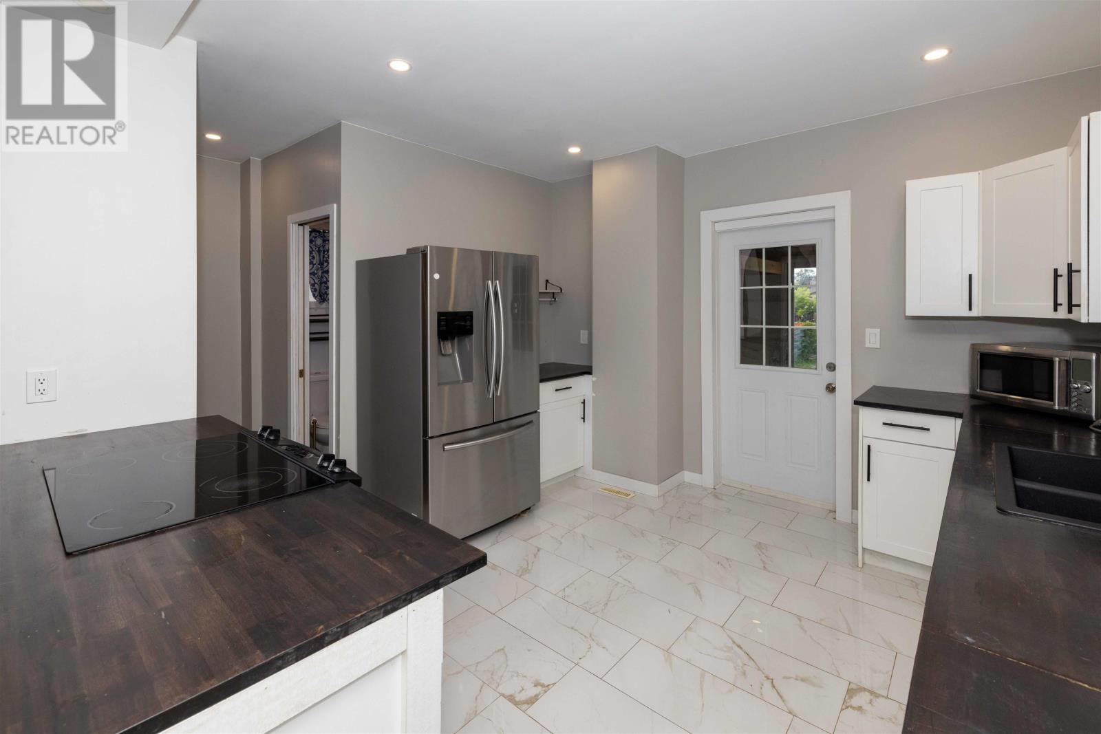 513 Christina ST E - 10