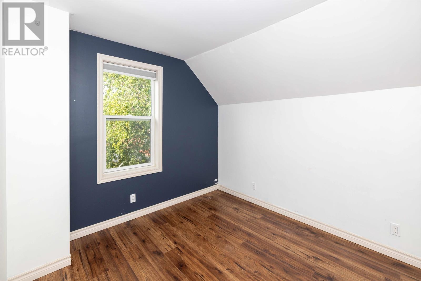 513 Christina ST E - 22