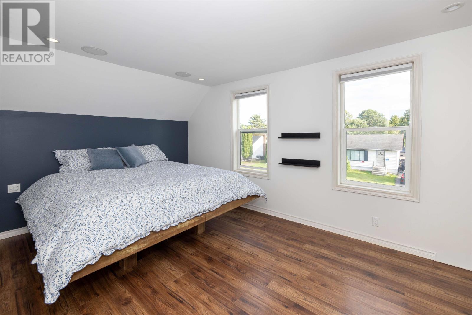 513 Christina ST E - 17