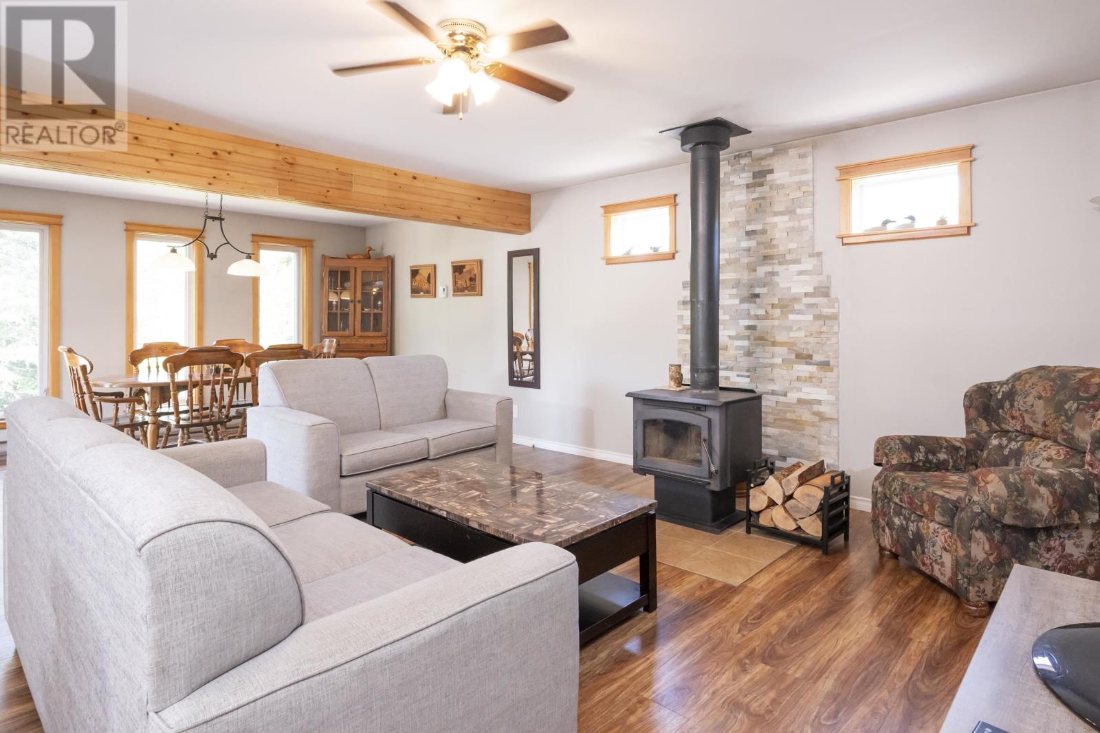 153-155 Maki Lake RD - 27