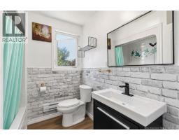 234-236 Ayer Avenue, photo 11