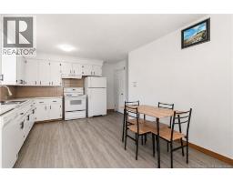 234-236 Ayer Avenue, photo 6