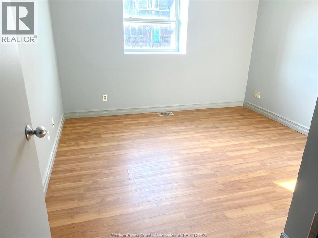 1570 LILLIAN - Image 4