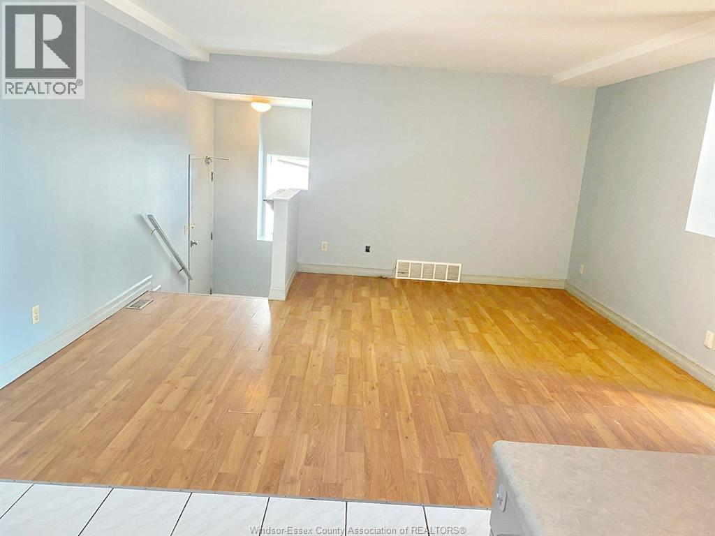 1570 LILLIAN - Image 6