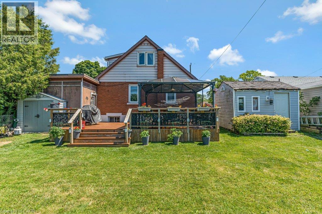 86 CHRISTOPHER Drive - 31