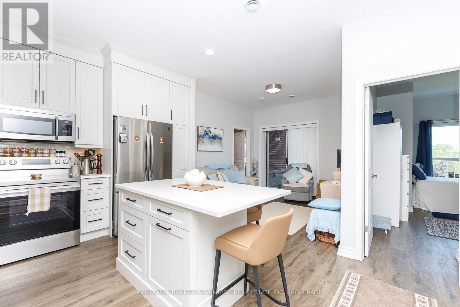 #306 529 SOUTH PELHAM ROAD - Image 3