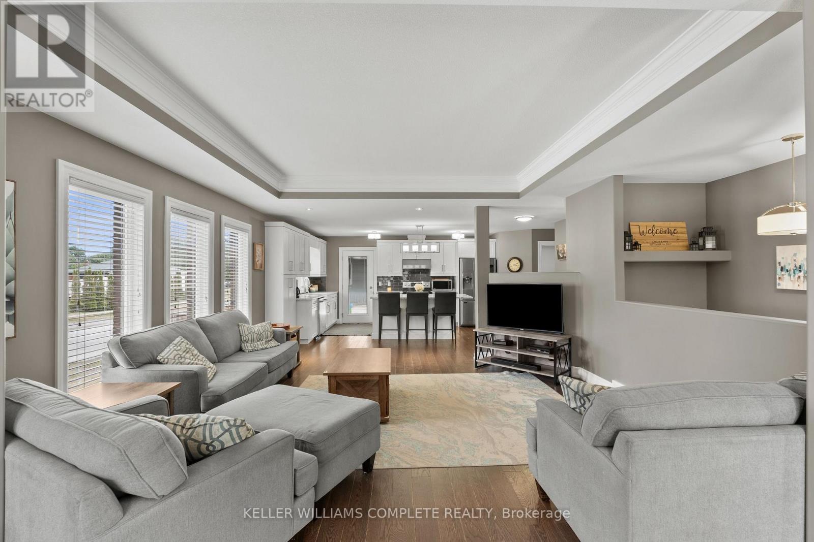 147 SCHOLFIELD AVENUE - 10