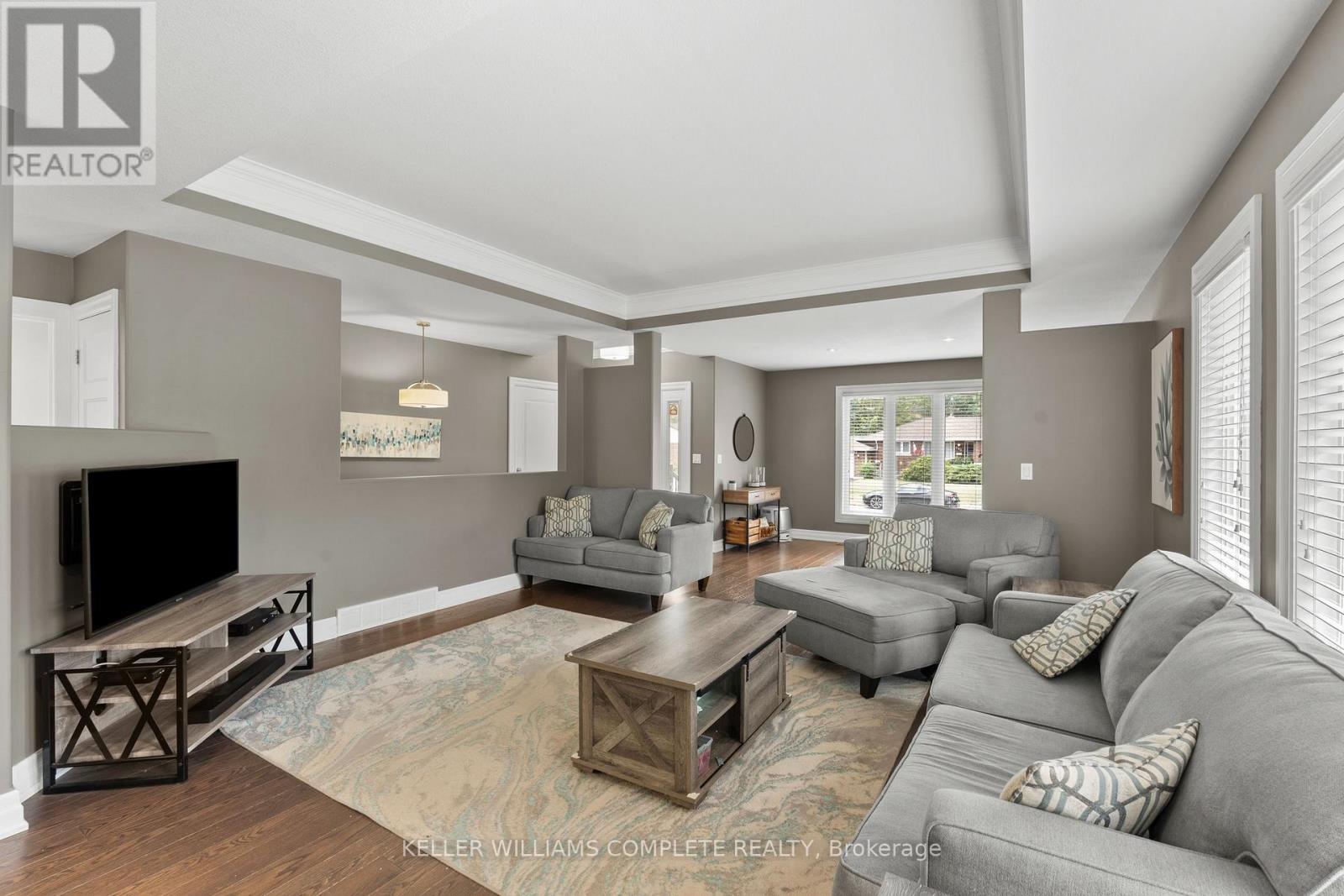 147 SCHOLFIELD AVENUE - 12