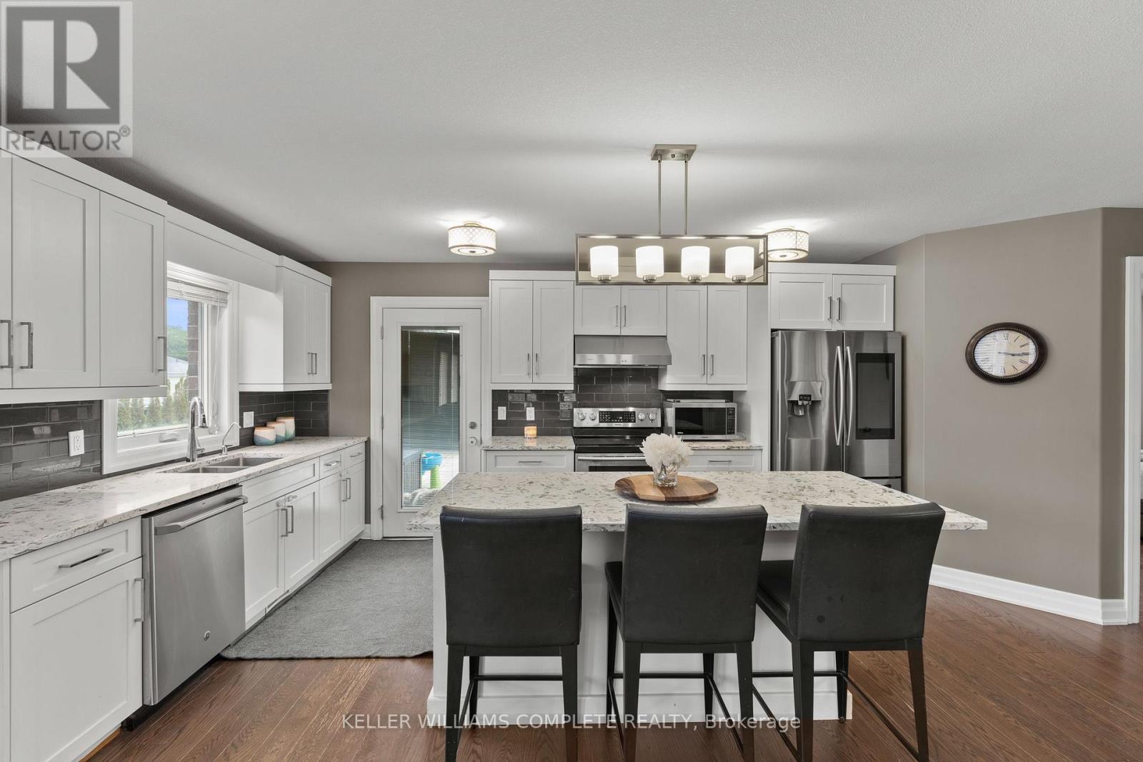 147 SCHOLFIELD AVENUE - Image 15
