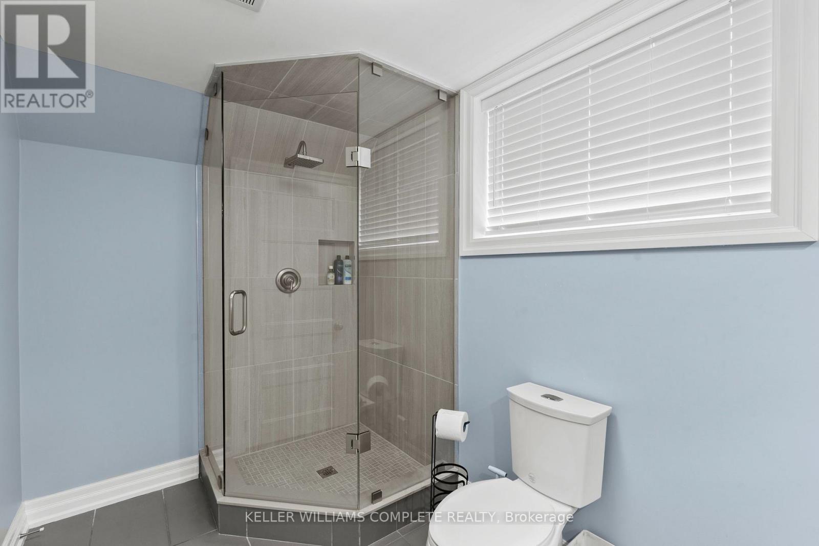 147 SCHOLFIELD AVENUE - 31