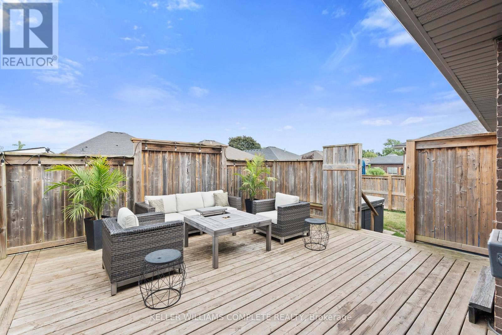 147 SCHOLFIELD AVENUE - 35