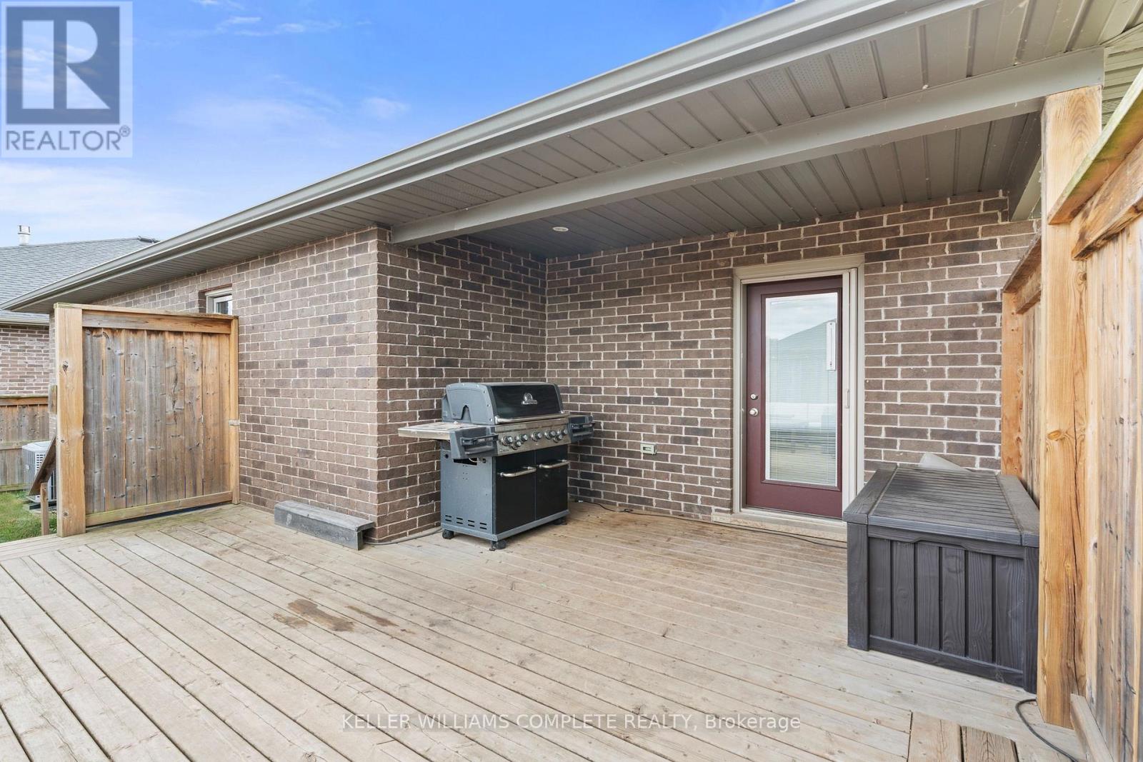 147 SCHOLFIELD AVENUE - 37