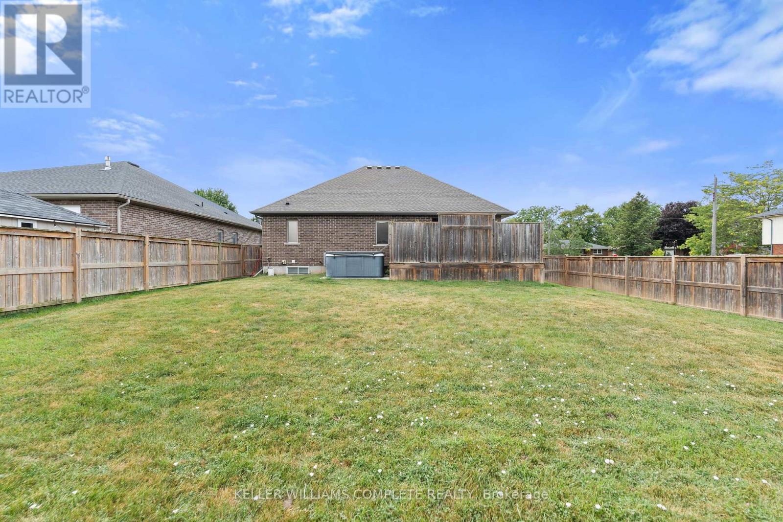 147 SCHOLFIELD AVENUE - Image 41