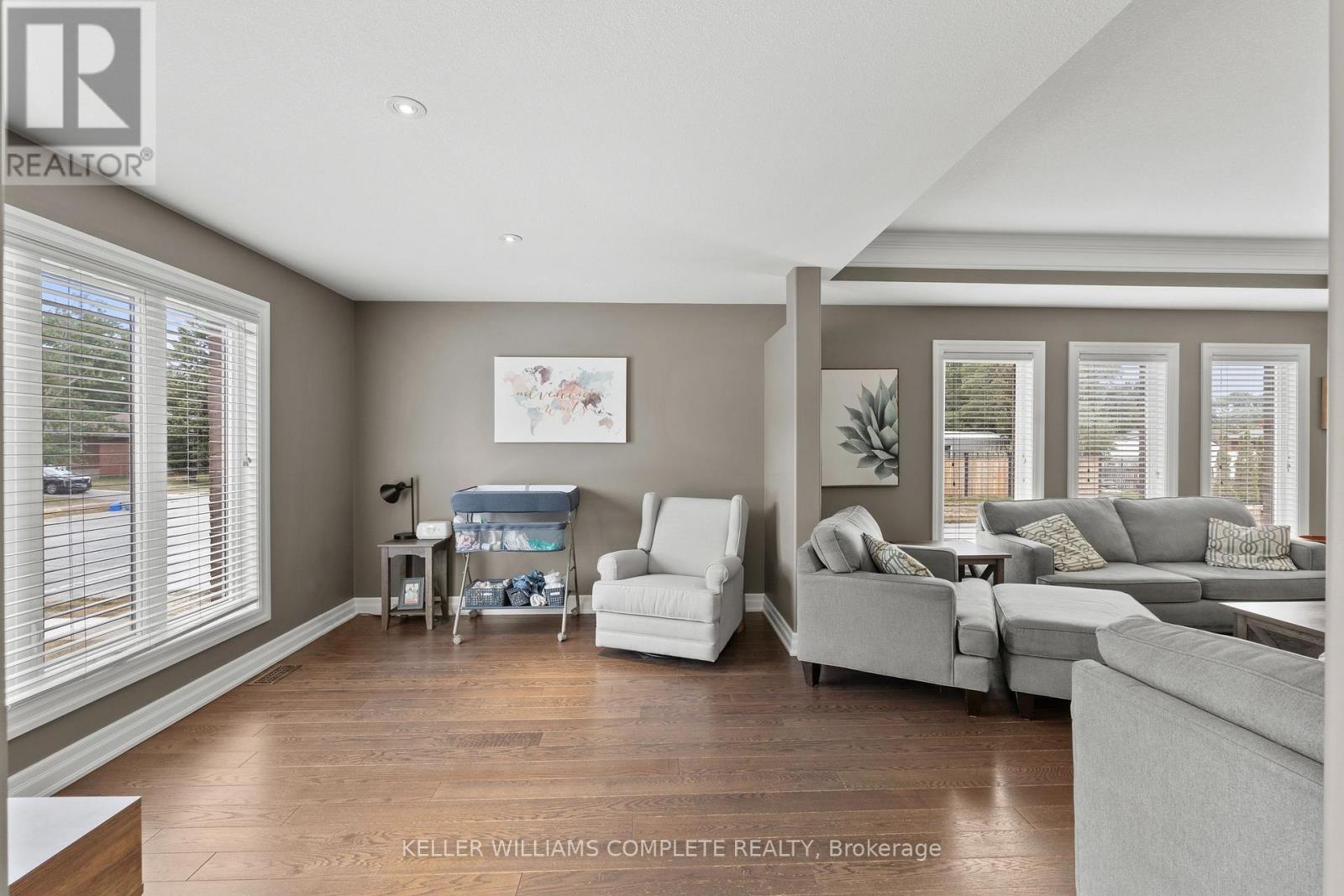 147 SCHOLFIELD AVENUE - 7