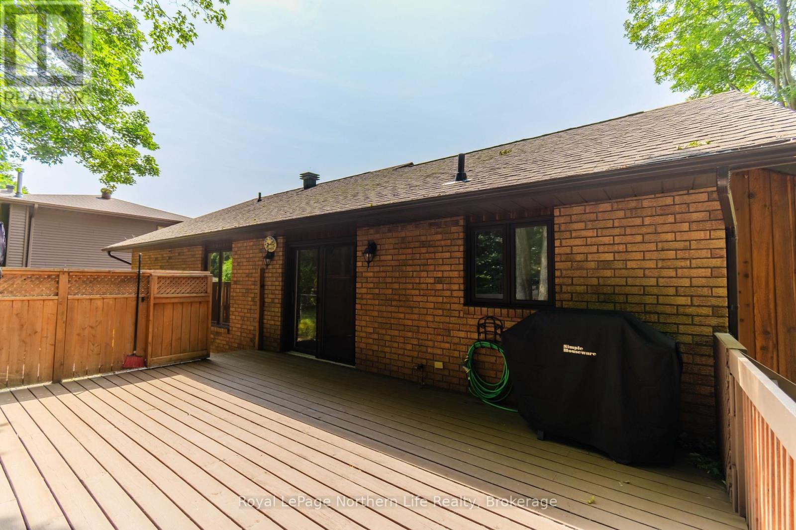 40 ELLENDALE DRIVE - 31