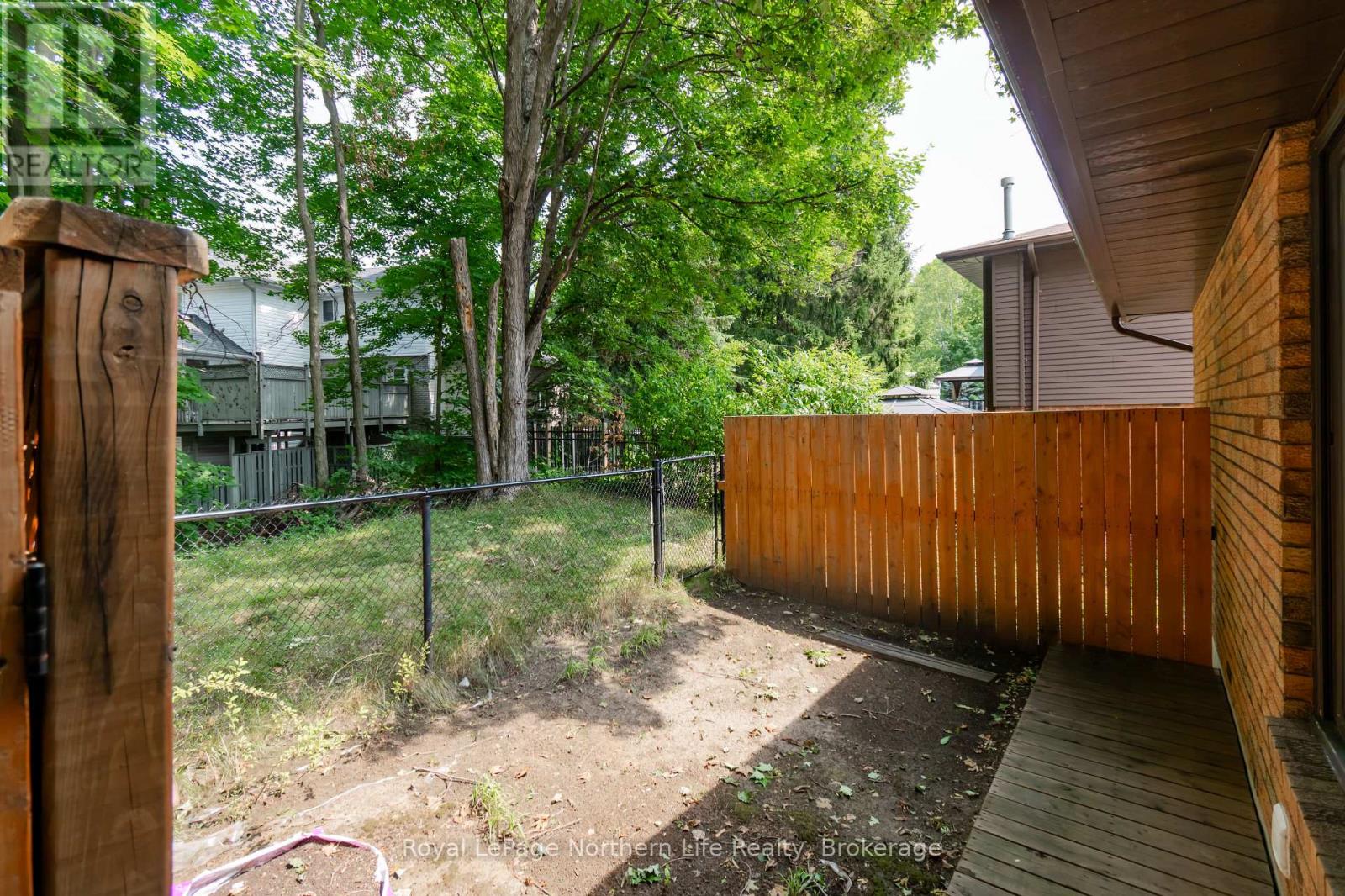 40 ELLENDALE DRIVE - 36