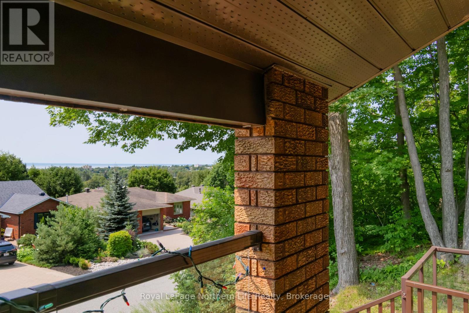 40 ELLENDALE DRIVE - Image 4