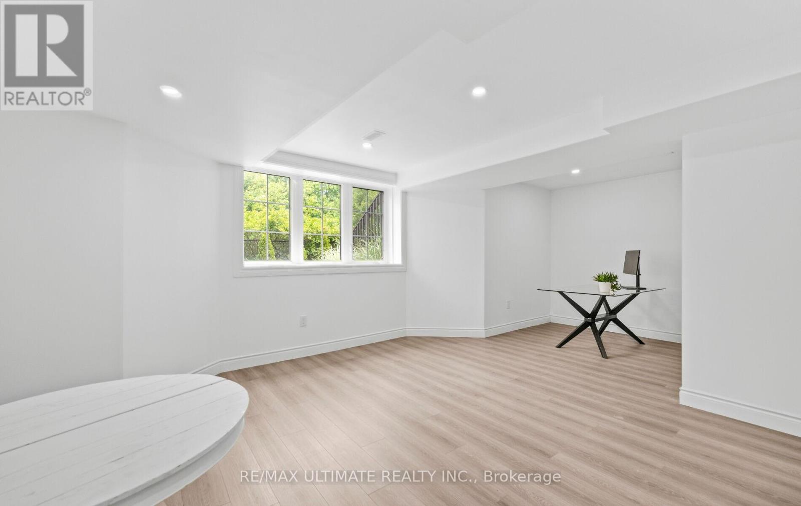 637 WETTLAUFER TERRACE - 32